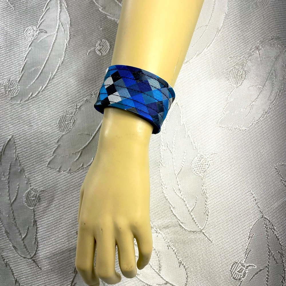 Upcycle’d, silk, men’s tie wrist cuff
